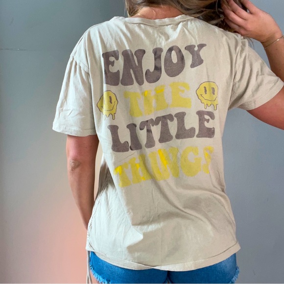 On Fire Enjoy the Little Things Smiley Face Tee Shirt - Picture 3 of 7